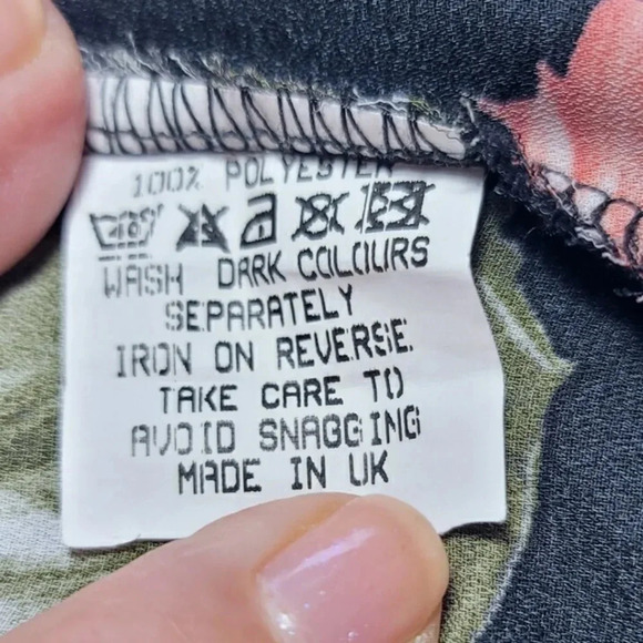 Lovedrobe Floral Trumpet Sleeve Blouse or Bathing Suit Covering Size 30 - Picture 6 of 6